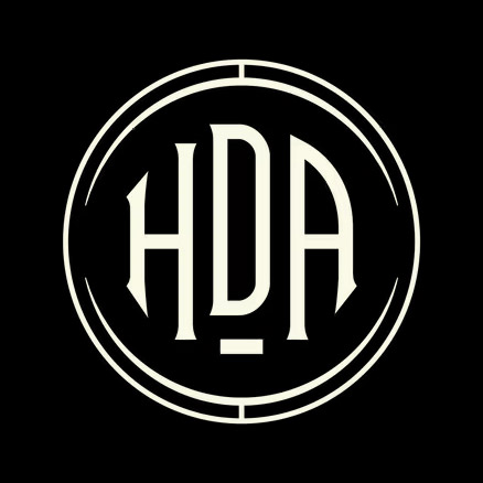 Hermanos de Armas Cigars logo