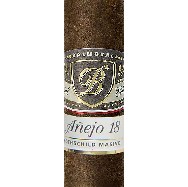 Balmoral Royal Selection Añejo 18 cigar